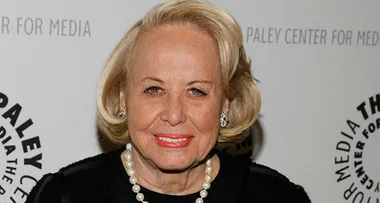 Popular gossip journalist Liz Smith has died