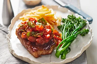 Beef Pizzaiola with Shoestring Fries