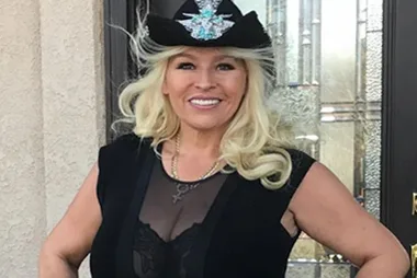 Dog the Bounty Hunter Beth Chapman battles throat cancer