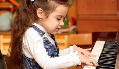 Class acts: Activities for your toddler