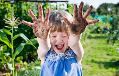 Exploring the five senses in the garden with children