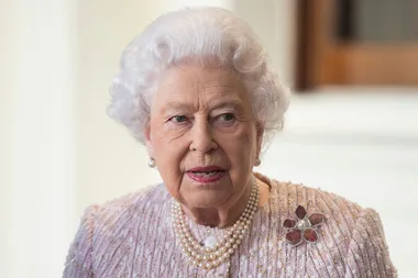 Health fears for Queen after weird detail noticed on hands