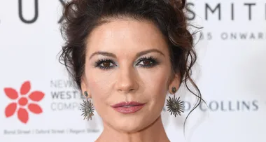 Catherine Zeta Jones stuns fans with new look