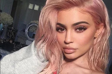 Pregnant Kylie Jenner just had an unmistakable baby item delivered to her door