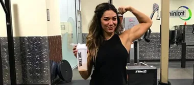 Bodybuilder shares extreme before and after bloating photos