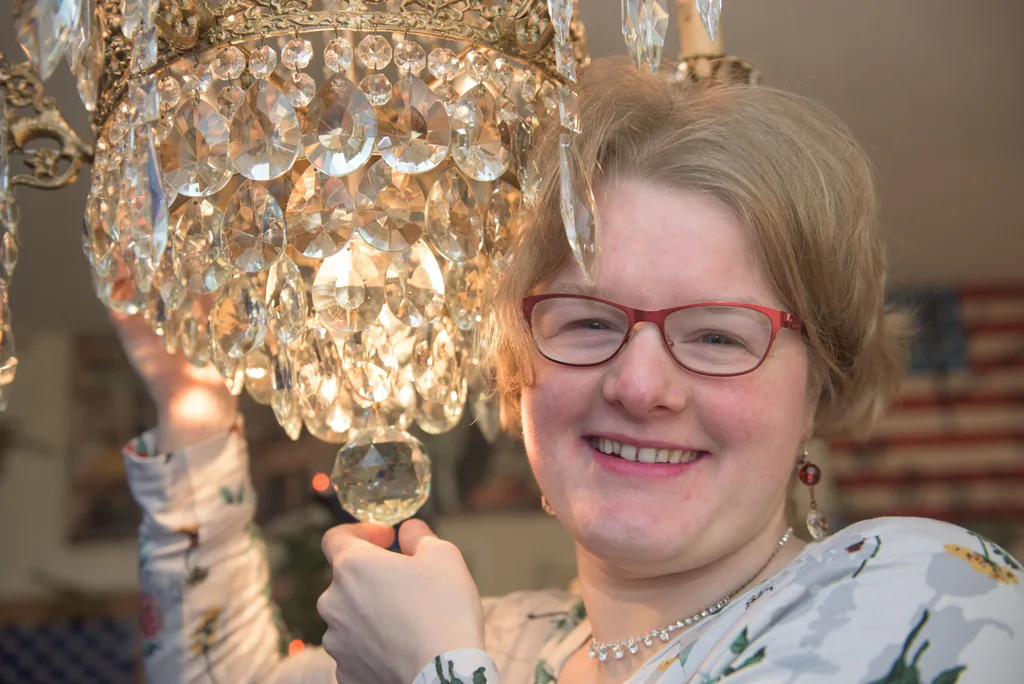 Amanda is in love with her vintage chandelier