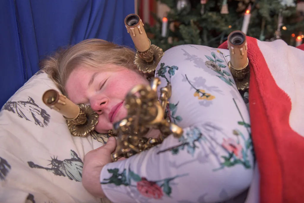 Amanda is in love with her vintage chandelier