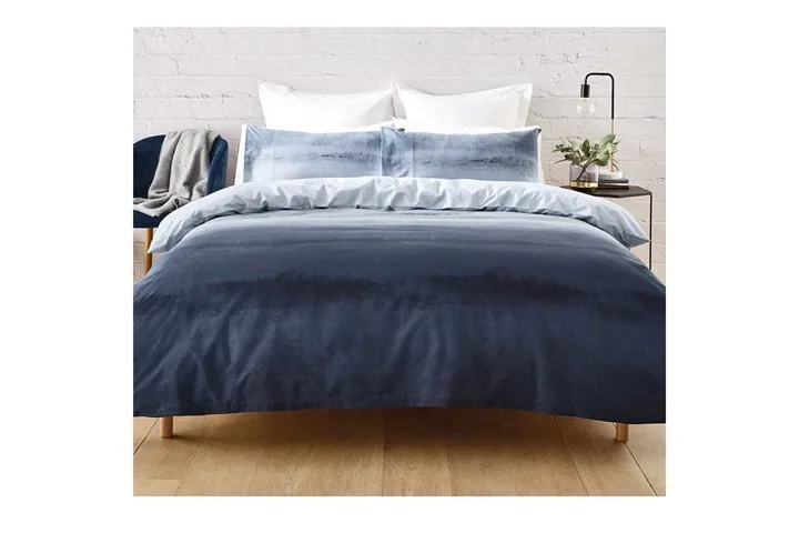 Ombre queen quilt cover set, $18