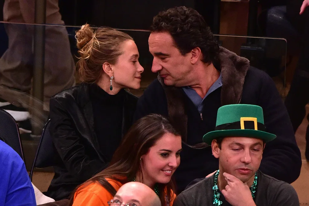 Mary-Kate and Olivier looked smitten on date night