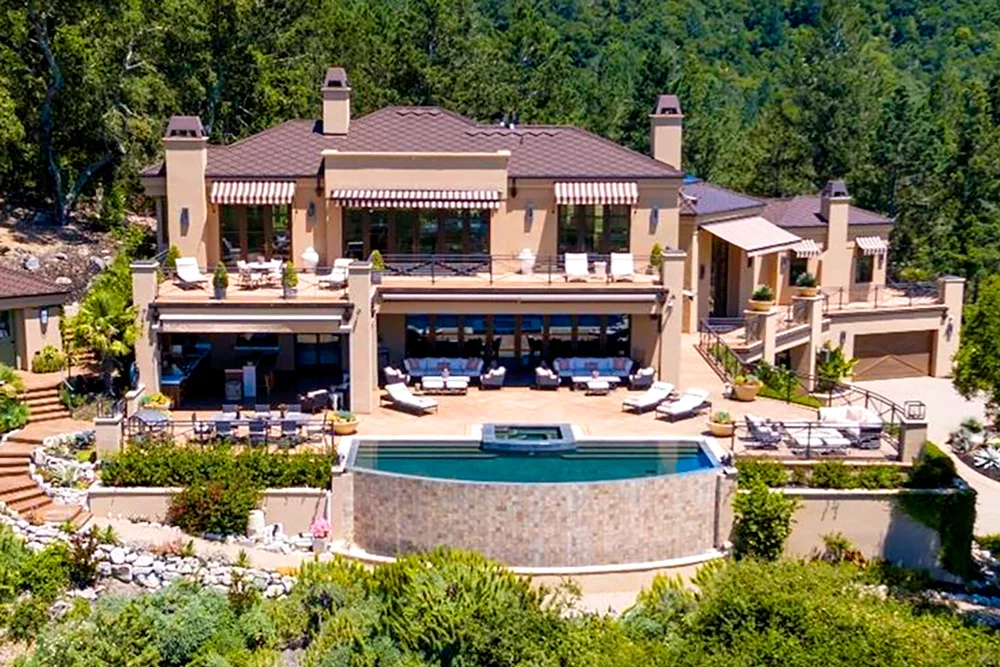 brad pitt jennifer aniston mansion
