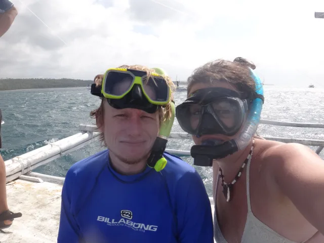 Honeymooning couple got lost at sea during dive trip