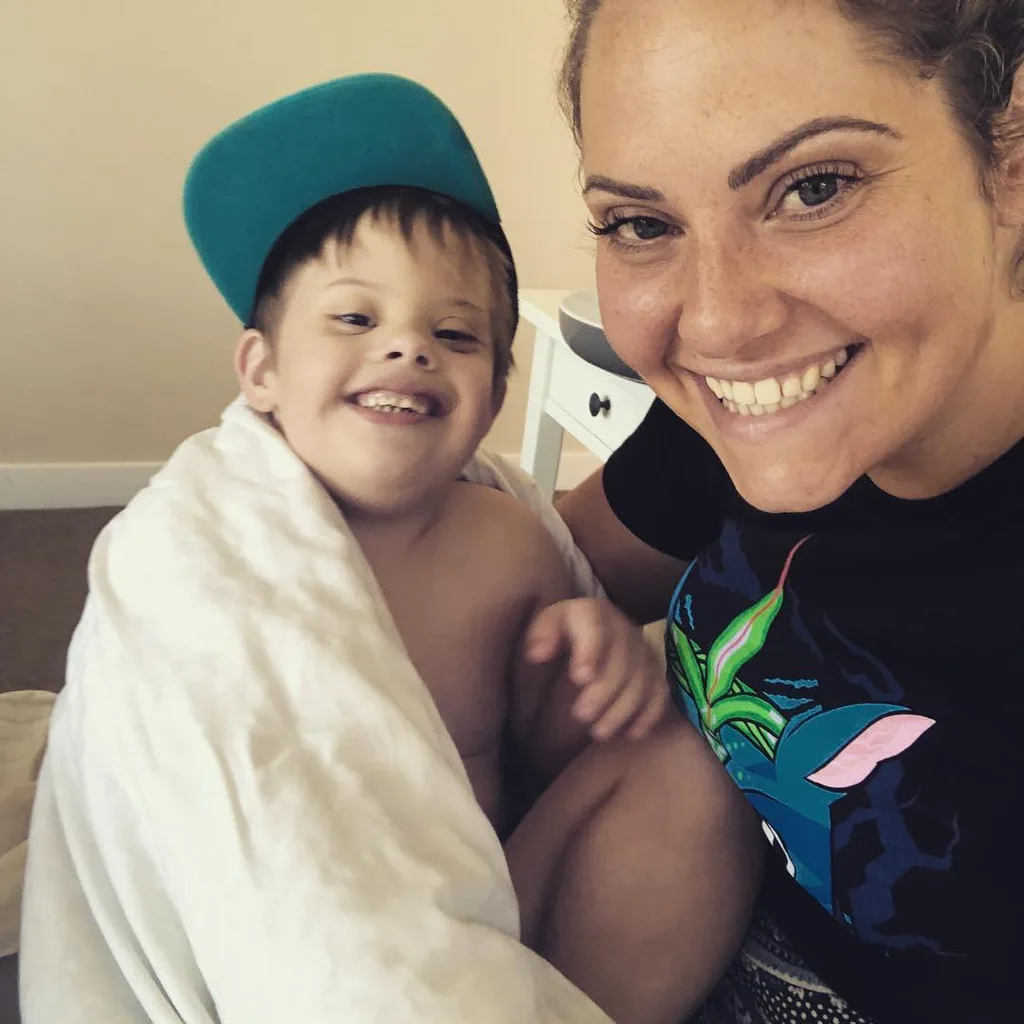 Working mum’s candid post moves hearts