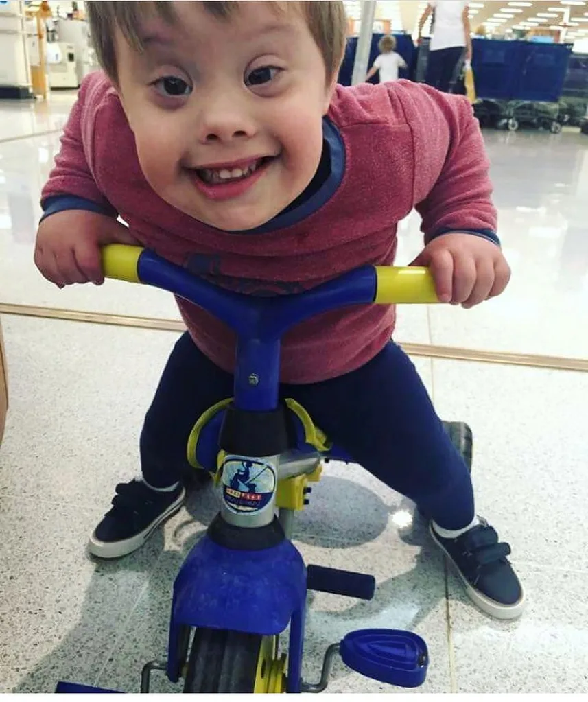 Working mum’s candid post moves hearts
