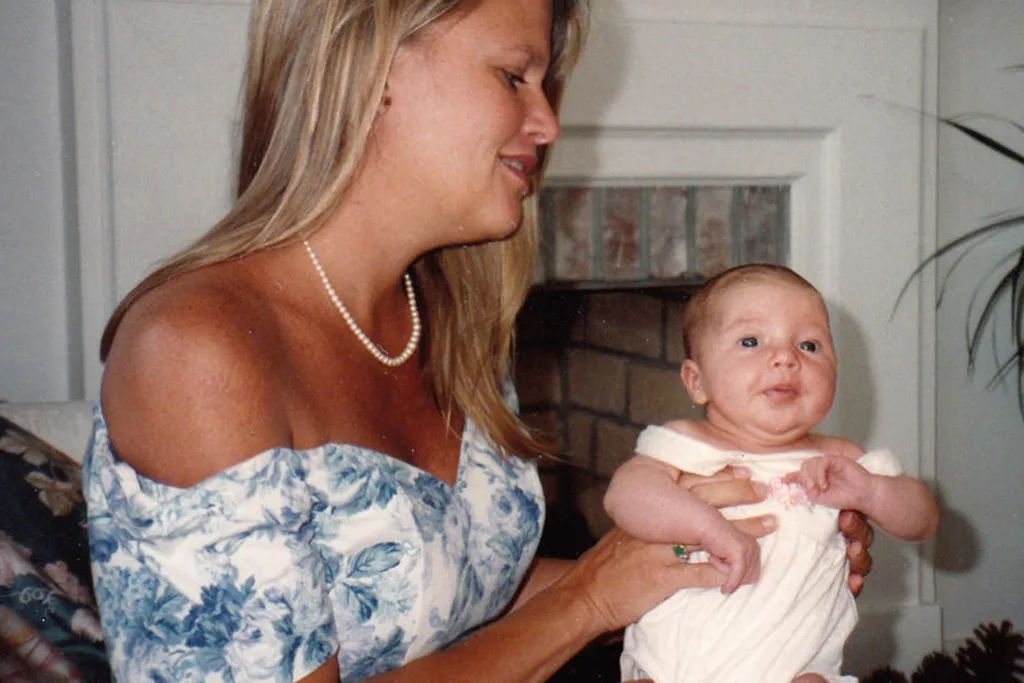 After kidnapping Samantha (pictured above) Lee severed all ties with her past life