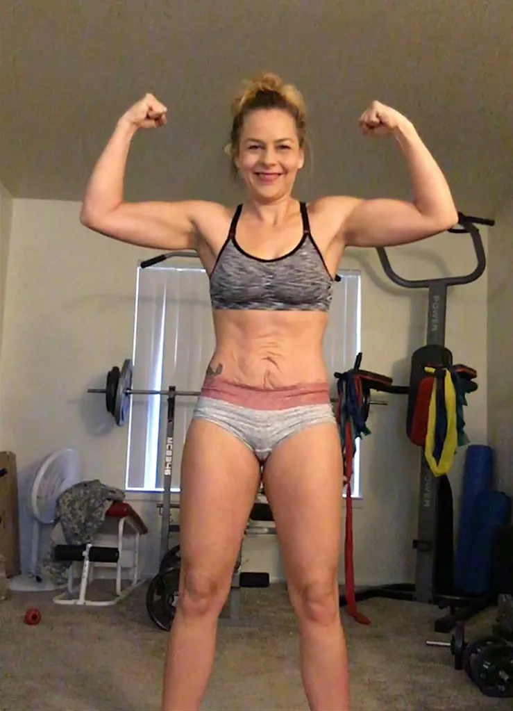 Mum-of-two loses staggering 38kg using her kids as WEIGHTS!