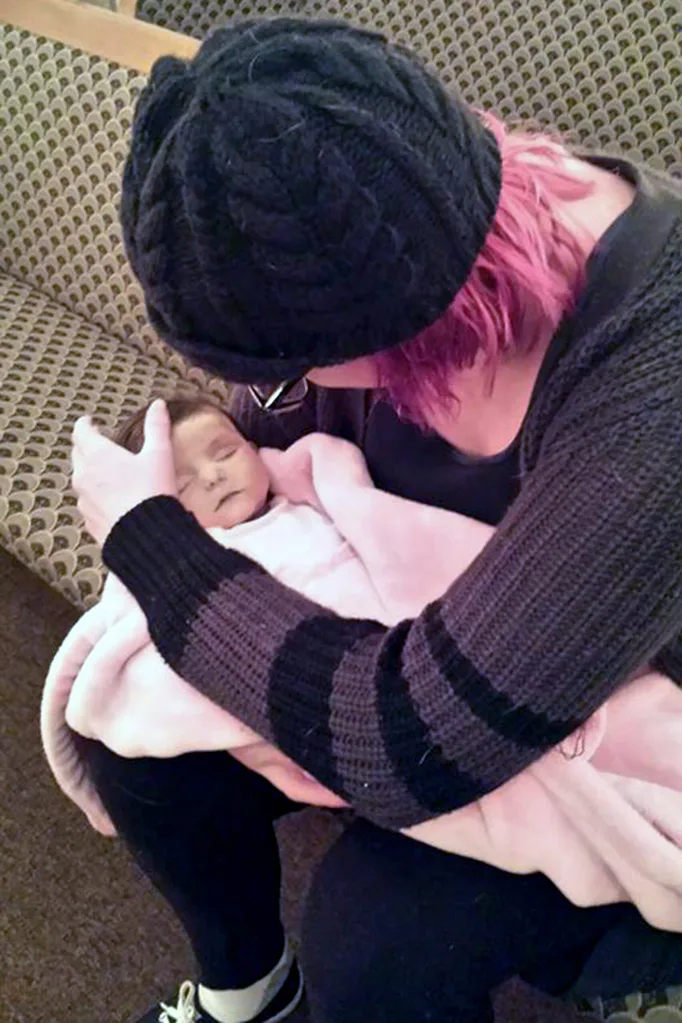Mum whose baby died asked photographer to take pictures of them together