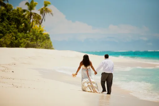 Man asks girlfriend to lose weight before wedding proposal