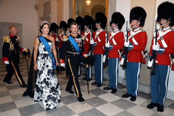 Princess Mary of Denmark wears red to meet wife of French President Brigitte Macron