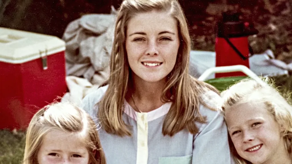 teachers pet latest police search home of Lynette Dawson