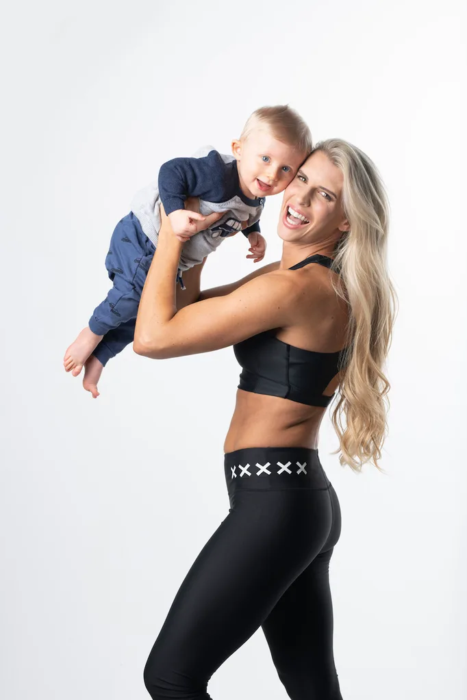 Australian fitness trainer Tiffiny Hall has revealed the diet she followed to lose 25kg after giving birth. 'This is what my meals looked like after I gave birth to my son, Arnold,' Tiffiny exclusively tells New Idea.