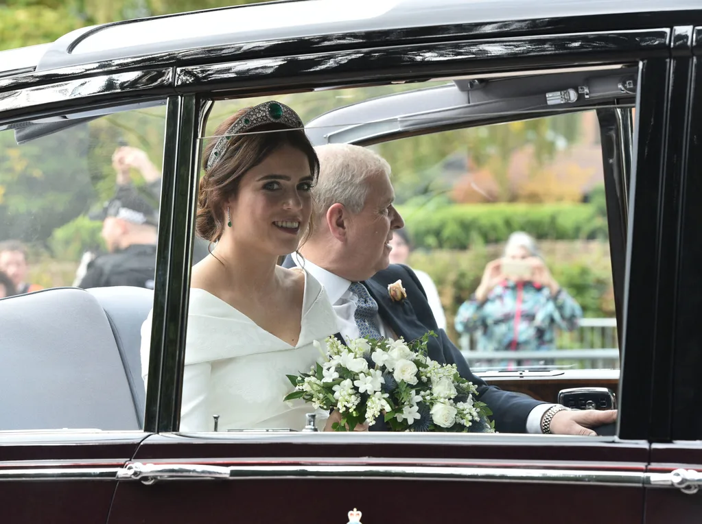 princess eugenie wedding dress first photos