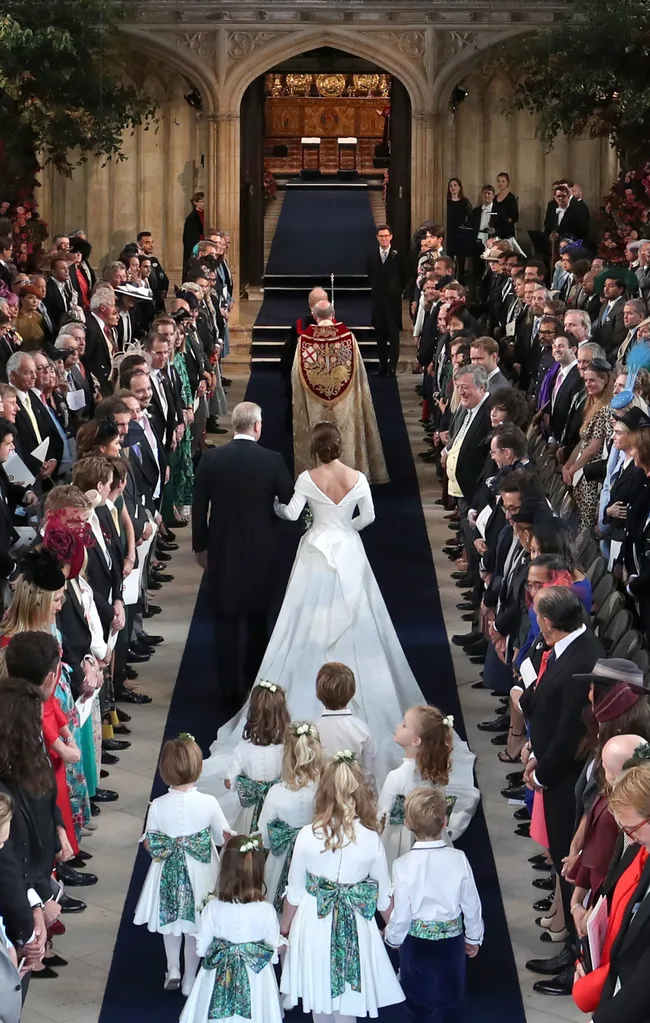 princess eugenie wedding dress first photos