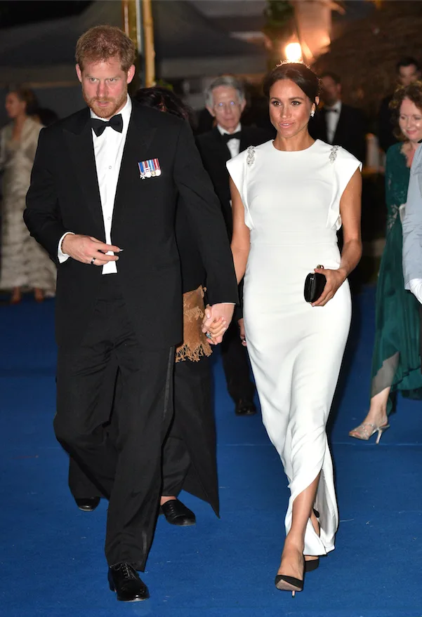 meghan markle outfit change wears white in tonga