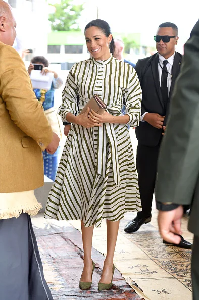 meghan markle striped martin grant dress tonga