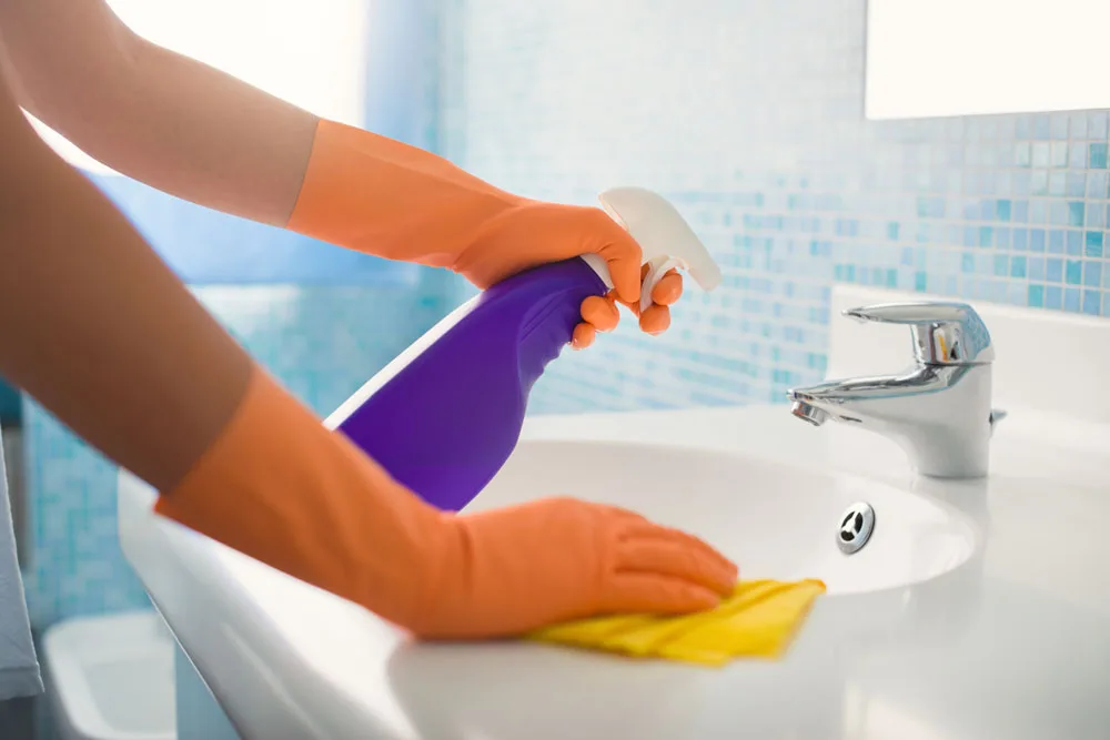 cleaning sink