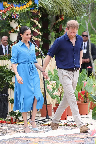 Prince harry Meghan markle flight landing aborted