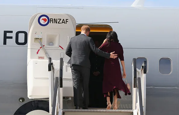 Prince harry meghan markle bottom pat