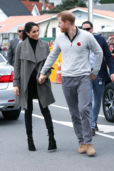 Harry and Meghan arrive at New Zealand Cafe Maranui discuss mental health