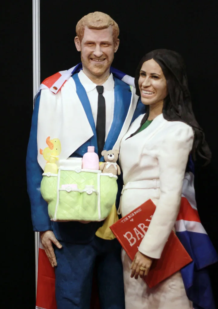 prince harry meghan markle lifesize cake