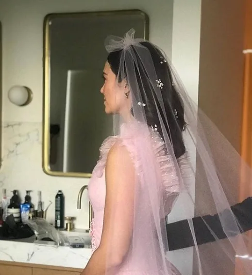 Mandy Moore wedding veil