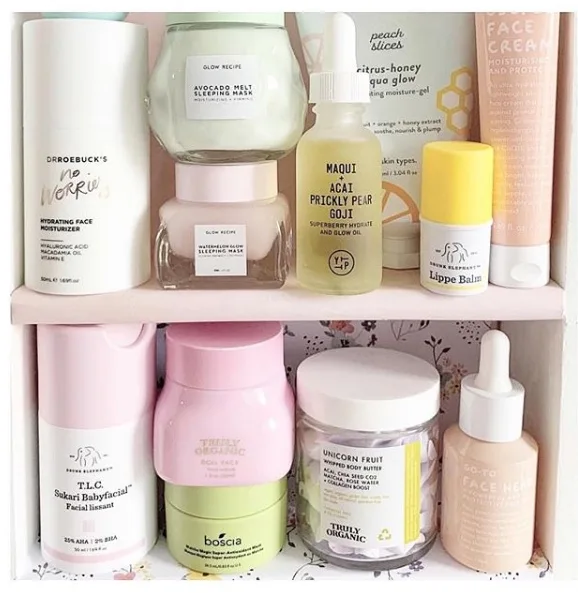 Beauty cabinet