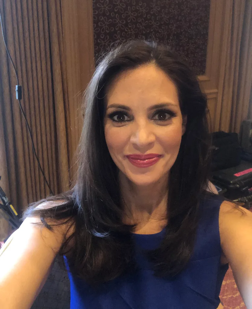 Meghan markle lookalike