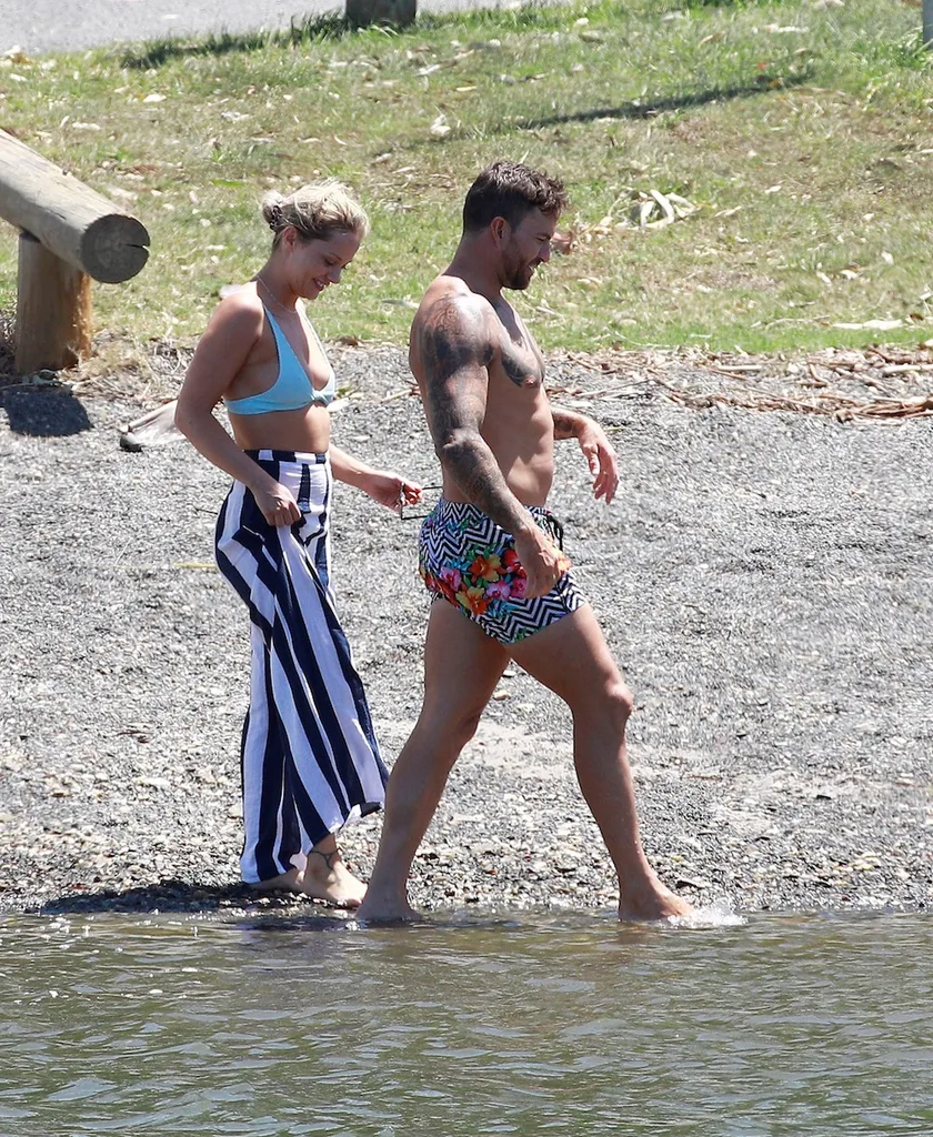 MAFS Jess and Dan kiss
