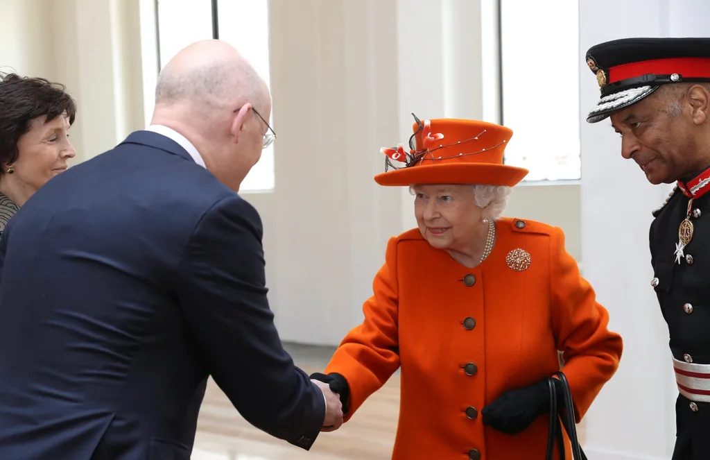 The Queen in orange