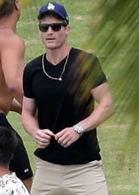 Bachelor In Paradise