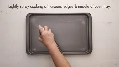 HOW TO GREASE AND LINE A BAKING TRAY