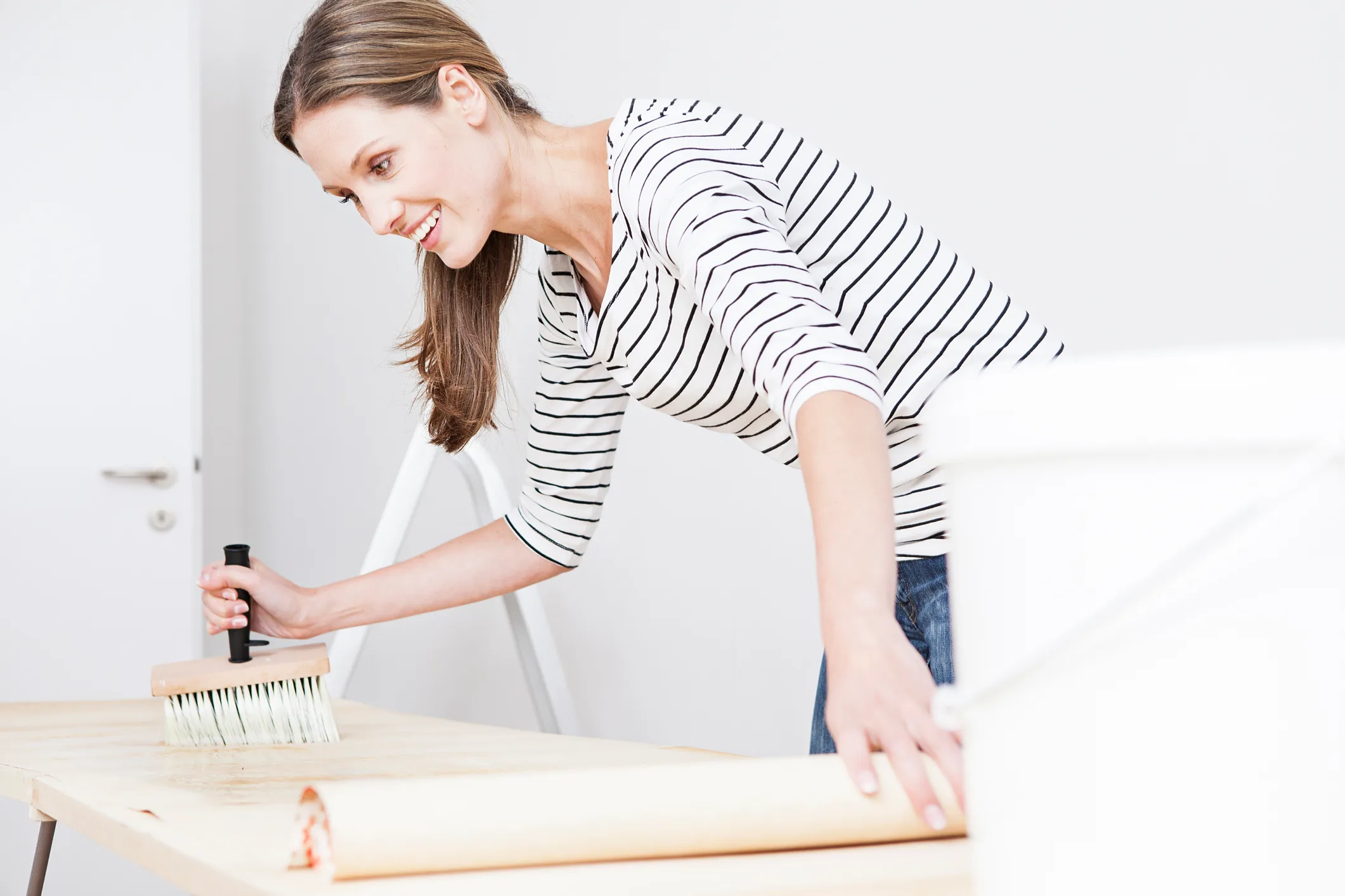 5 unexpected ways with wallpaper