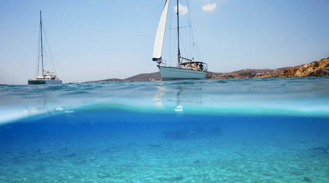 Free holidays! How to travel the world without spending a cent