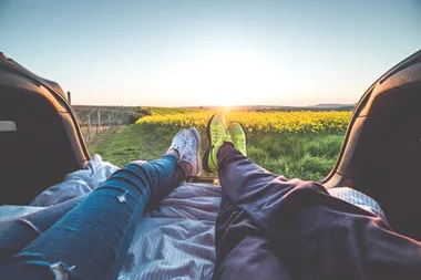 10 First Date Ideas: What To Do On A First Date