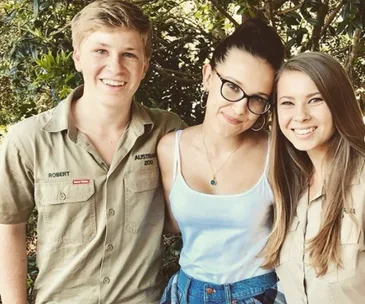 Meet Bindi Irwin’s New Hollywood BFF Visits Down Under!