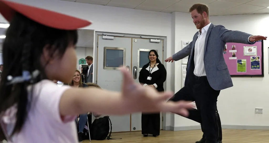 Prince Harry learns ballet