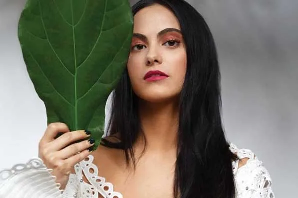 Camila Mendes