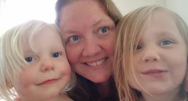 Mum of two warns the dangers of candles after daughter left amputated from fire