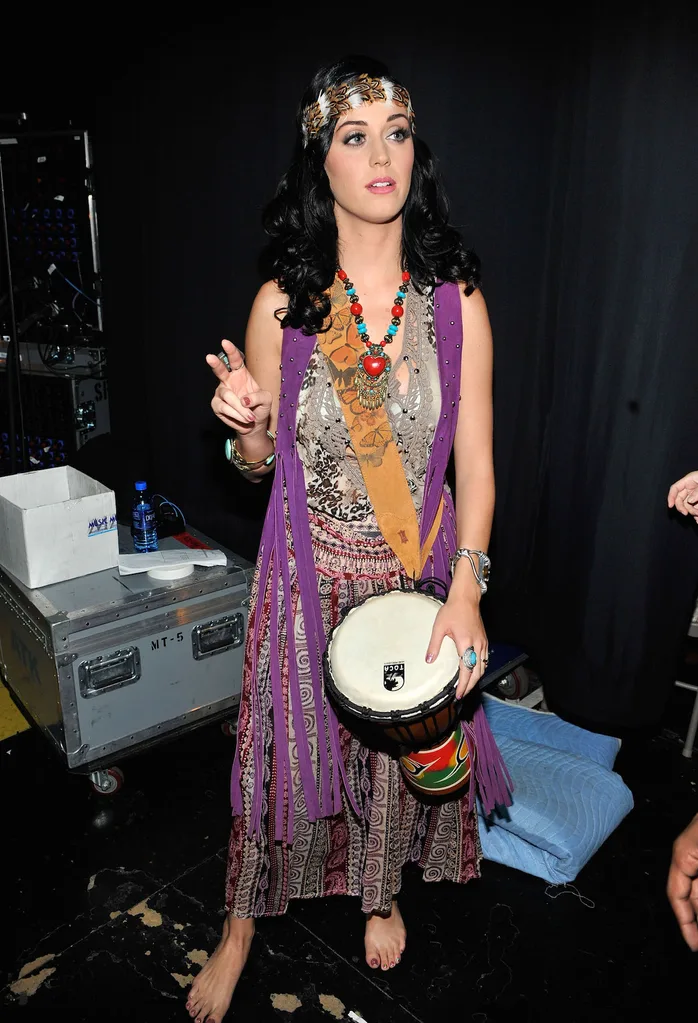 Katy Perry gets hippie fashion wrong