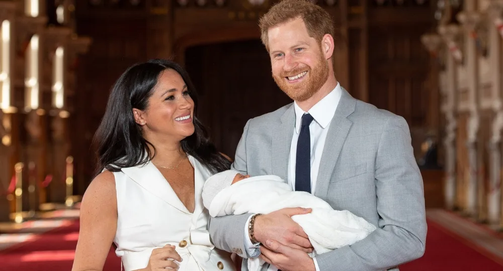 Harry and Meghan introduce baby Archie