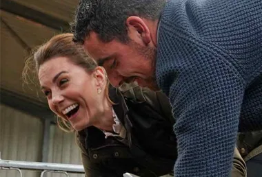 Amazing pics: Kate Middleton shears a sheep!